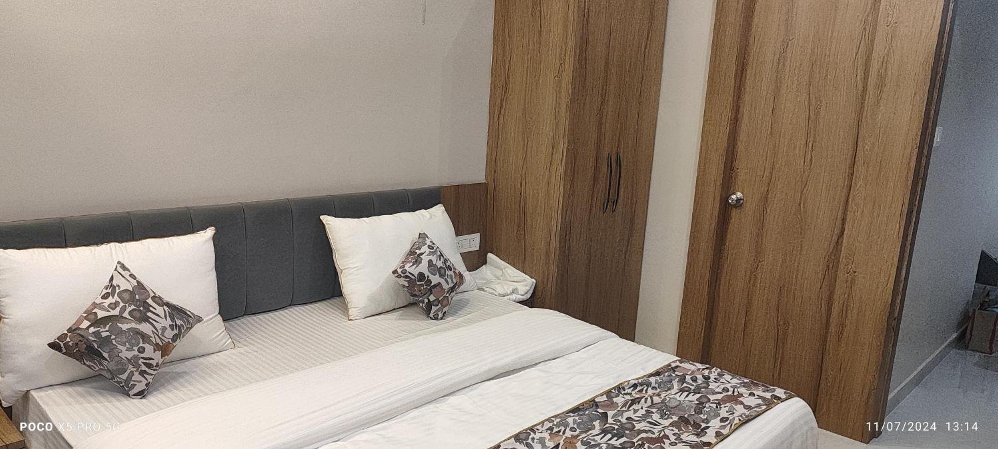 The Silver Spoon Hotel & Restaurant Būndi 외부 사진